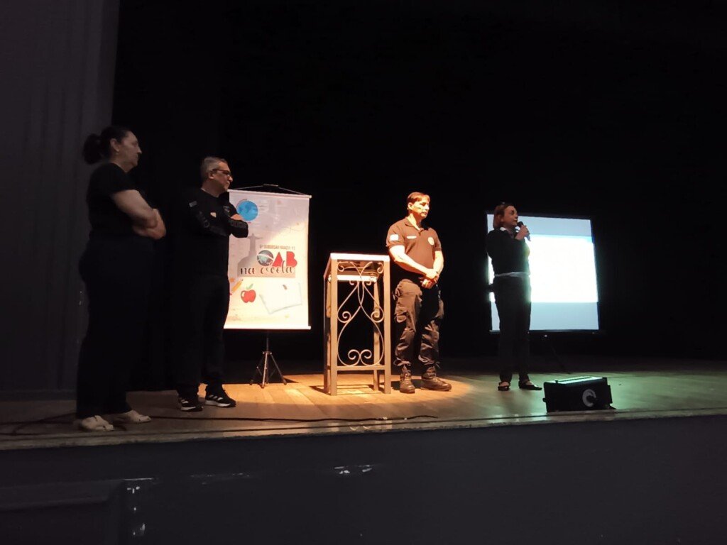 2026-08-26 - OAB na escola (11)