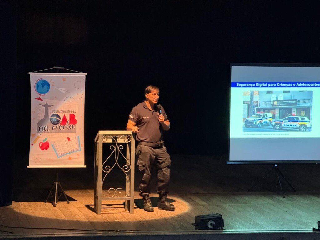 2026-08-26 - OAB na escola (40)