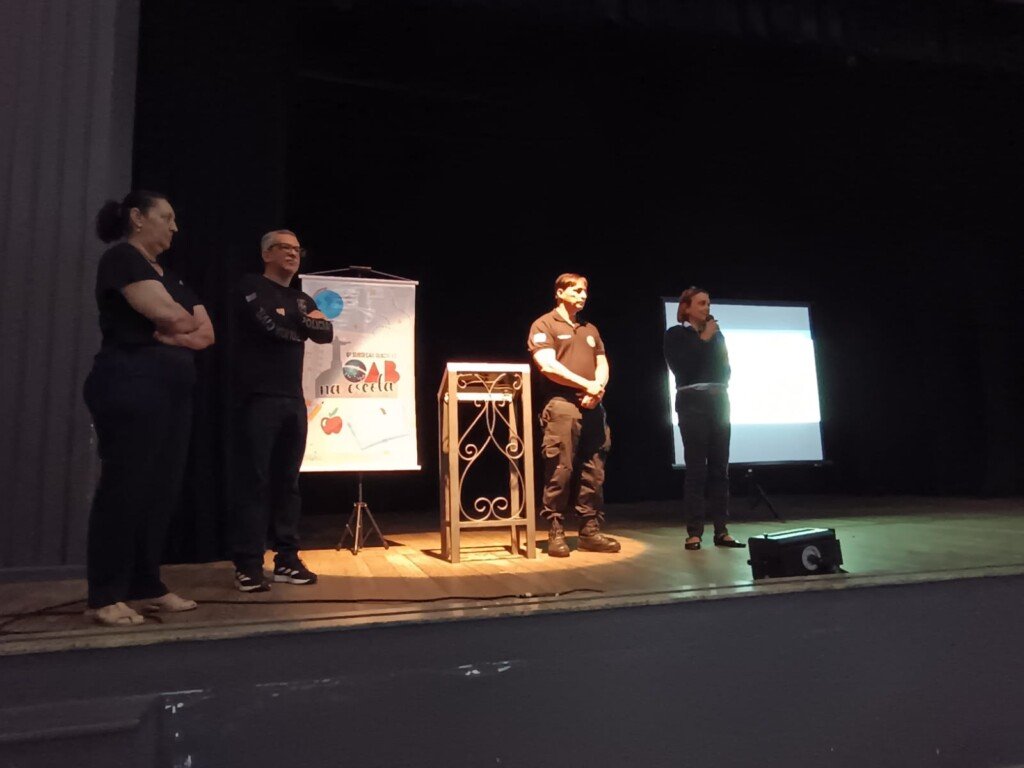 2026-08-26 - OAB na escola (7)
