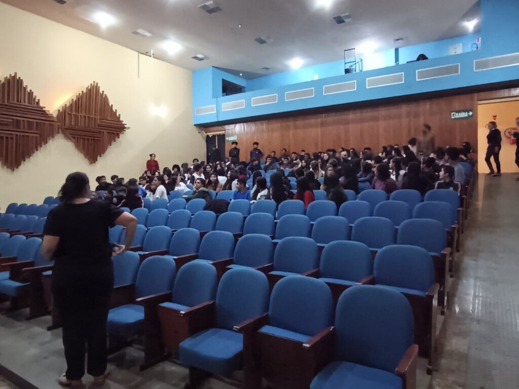 2026-08-26 - OAB na escola (9)